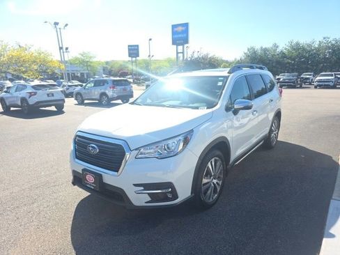 Used 2022 Subaru Ascent Touring AWD/4WD image 6