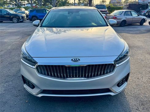 Used 2017 Kia Cadenza Technology FWD image 11