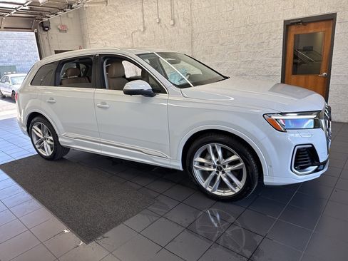 New 2025 Audi Q7 3.0T Premium Plus image 1