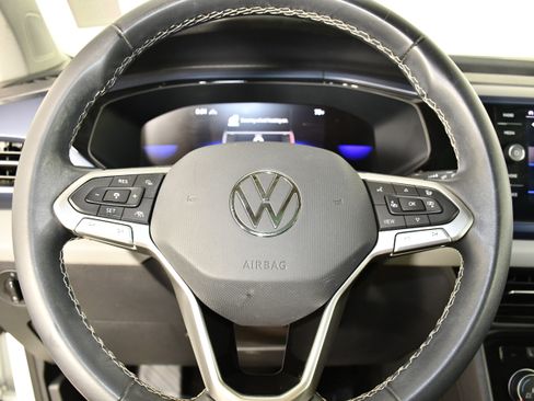 Used 2023 Volkswagen Taos SE AWD/4WD image 20