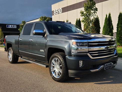 Used 2017 Chevrolet Silverado 1500 High Country AWD/4WD image 6