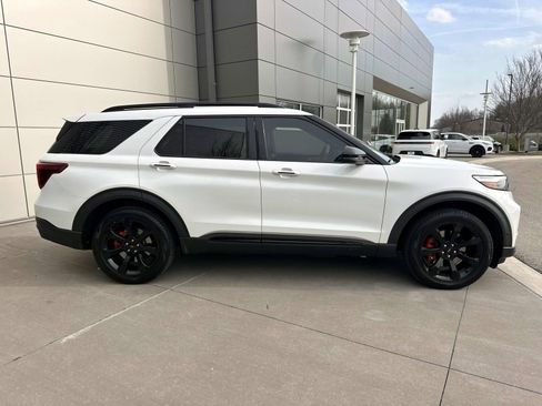 Used 2020 Ford Explorer ST w/ ST High-Performance Pack AWD/4WD image 4