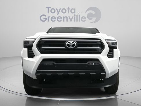 Used 2024 Toyota Tacoma SR5 w/ SR5 Upgrade Package RWD image 23