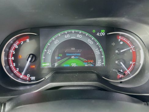 Used 2024 Toyota RAV4 XLE FWD image 24