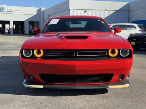 Used 2022 Dodge Challenger R/T image 3