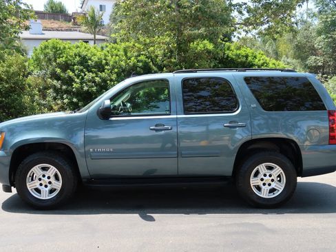 Used 2008 Chevrolet Tahoe LS w/ Convenience Package 1 image 3