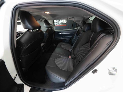 Used 2022 Toyota Camry SE AWD/4WD image 23