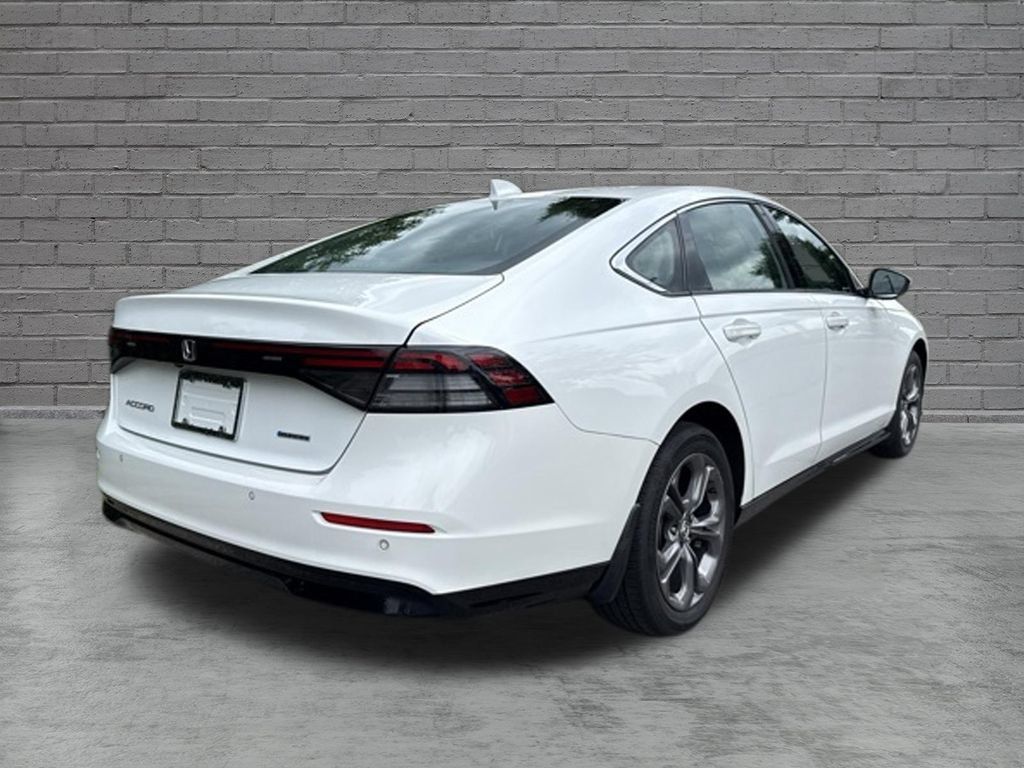 Used 2023 Honda Accord EX-L image 8