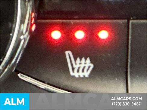 Used 2025 Chevrolet Trax LT w/ LT Convenience Package image 35