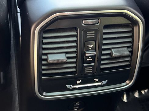 Certified 2023 Porsche Macan S AWD/4WD image 15