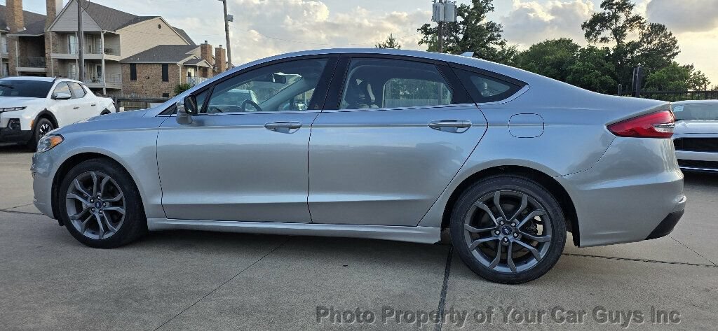Used 2020 Ford Fusion SEL FWD image 21