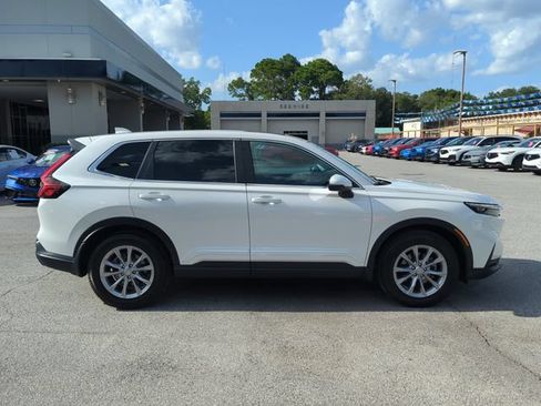 Used 2024 Honda CR-V EX-L image 3