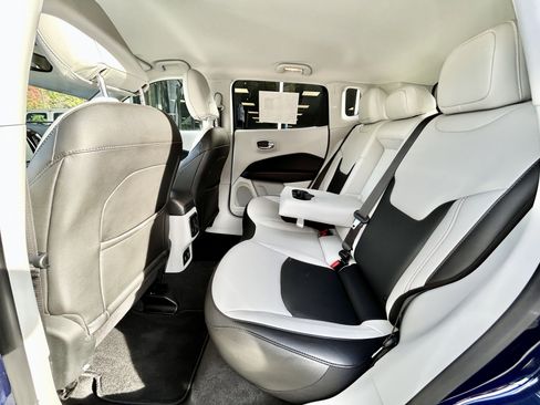 Certified 2020 Jeep Compass Limited w/ Advanced Safety Group AWD/4WD image 39
