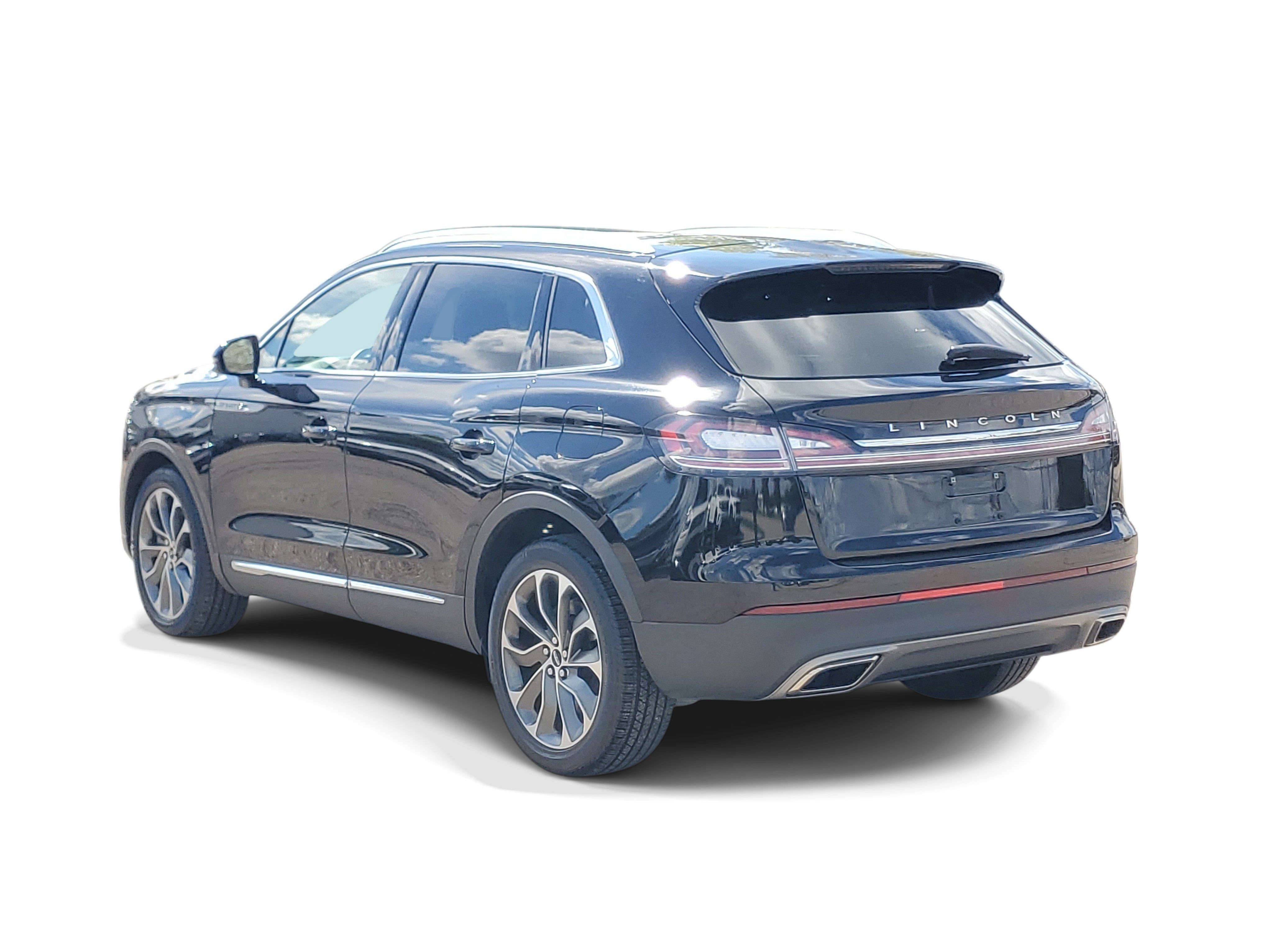 Certified 2023 Lincoln Nautilus Reserve AWD/4WD image 4