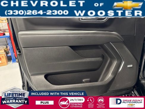 Used 2022 GMC Yukon XL AT4 w/ AT4 Premium Plus Package image 9