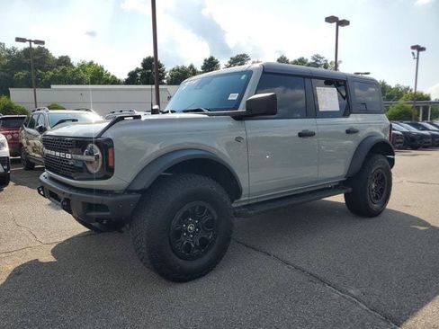 Used 2022 Ford Bronco Wildtrak AWD/4WD image 3