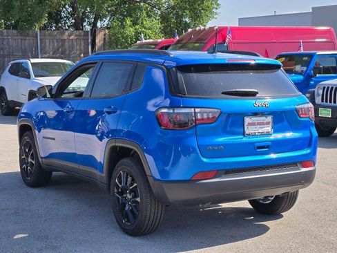 New 2026 Jeep Compass Latitude image 13