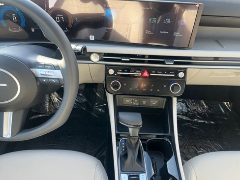 Certified 2026 Hyundai Tucson SEL image 12