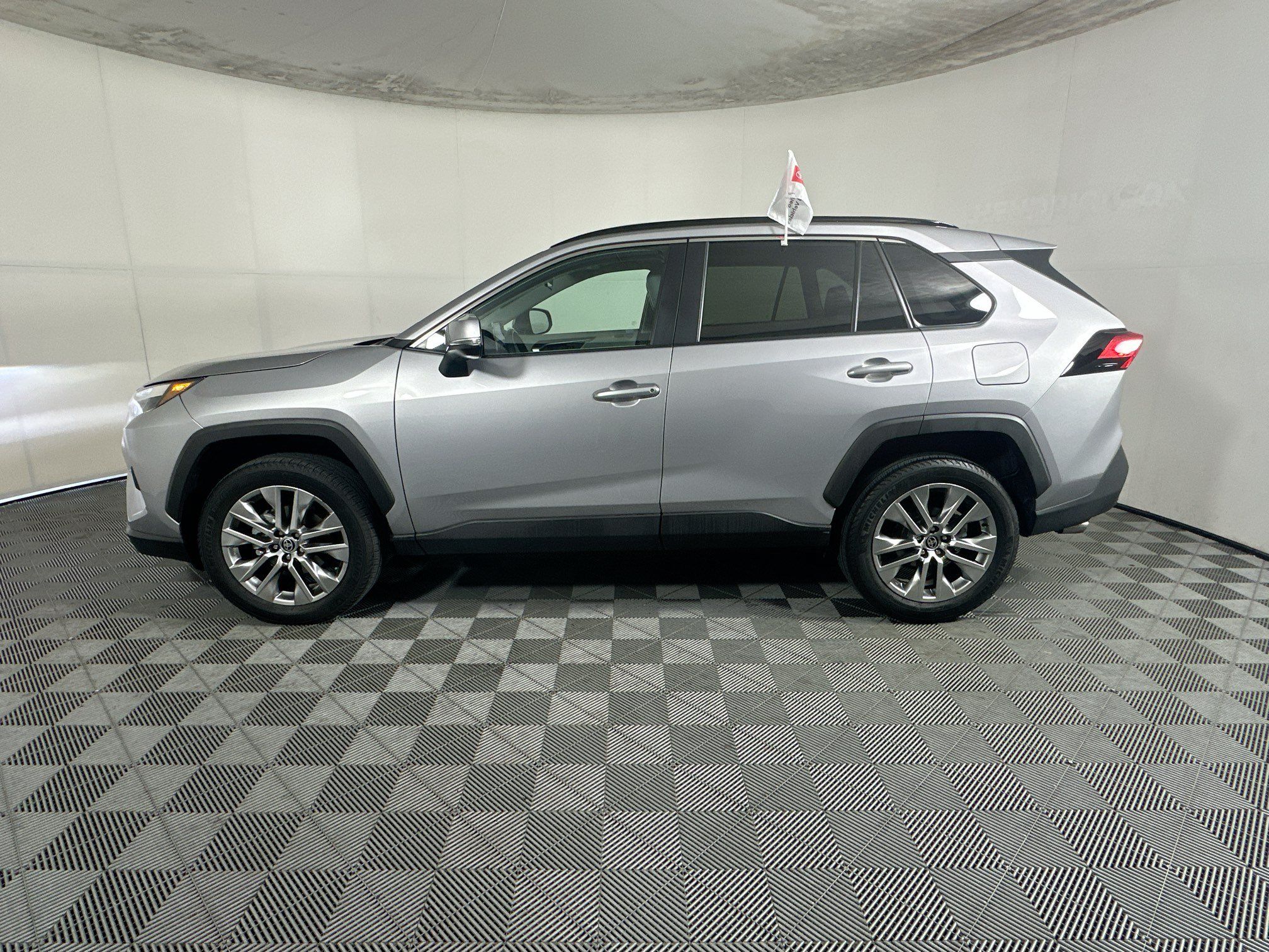 Certified 2023 Toyota RAV4 XLE Premium FWD image 6