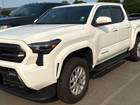 Used 2026 Toyota Tacoma SR5 RWD image 1