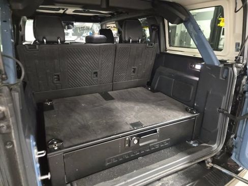 Used 2024 Ford Bronco Badlands AWD/4WD image 12