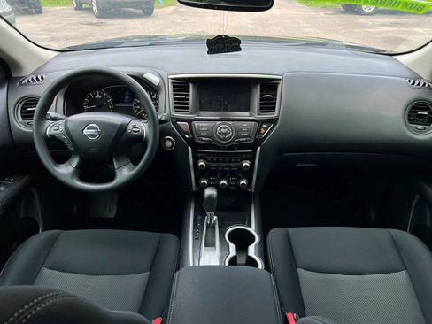 Used 2017 Nissan Pathfinder S FWD image 17
