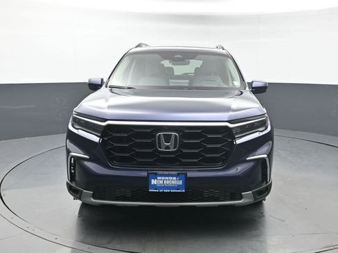 Certified 2023 Honda Pilot Elite image 11