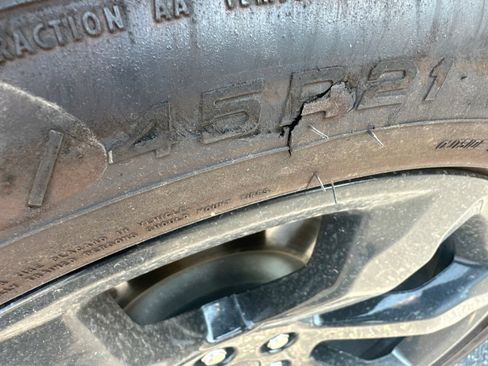 Used 2022 Ford Explorer ST w/ Equipment Group 401A AWD/4WD image 21
