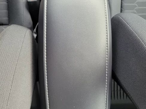 Used 2023 Toyota Corolla SE image 18