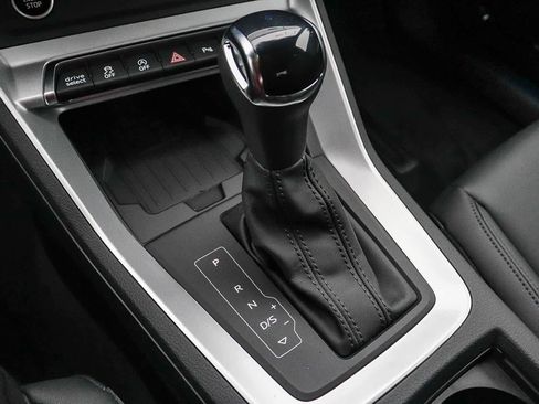 New 2025 Audi Q3 2.0T Premium image 23