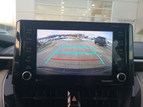 Used 2022 Toyota Corolla LE image 29