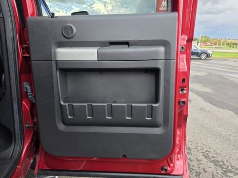 Used 2016 Ford F350 Lariat image 22