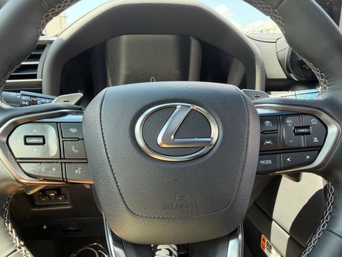 Used 2025 Lexus LX 700h Overtrail w/ Accessory Package (Z1) AWD/4WD image 11
