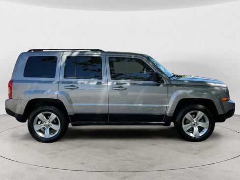 Used 2014 Jeep Patriot Sport w/ Power Value Group AWD/4WD image 4