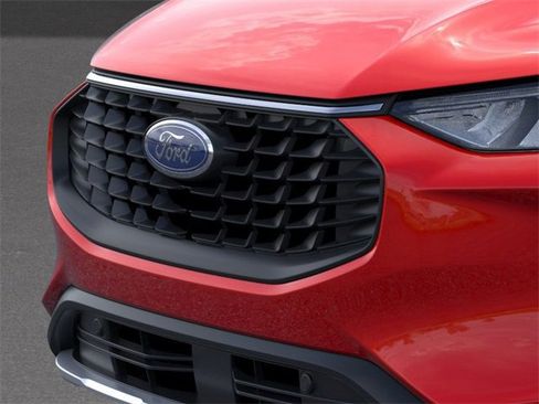 Used 2024 Ford Escape SE image 17