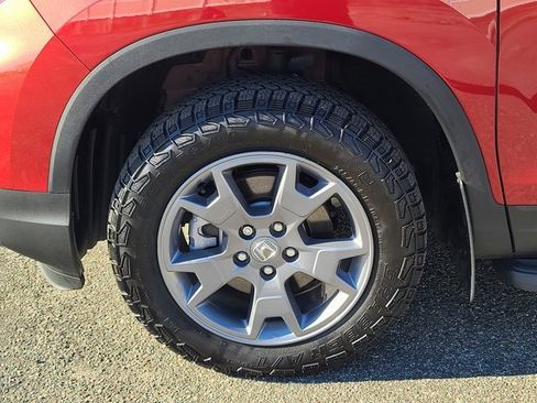 Certified 2025 Honda Passport TrailSport image 34