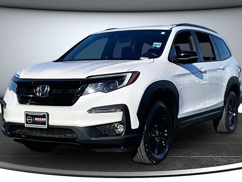 Used 2022 Honda Pilot TrailSport image 3