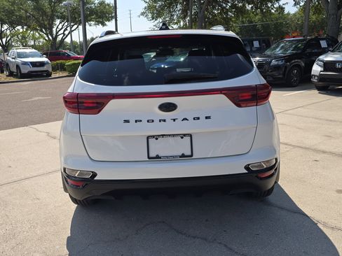 Certified 2022 Kia Sportage Nightfall Edition FWD image 7