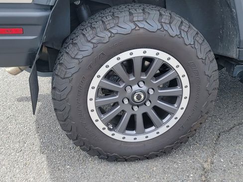 Used 2025 INEOS Grenadier AWD/4WD image 9