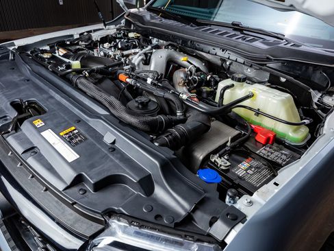 Used 2025 Ford F250 Lariat w/ Lariat Ultimate Package image 39