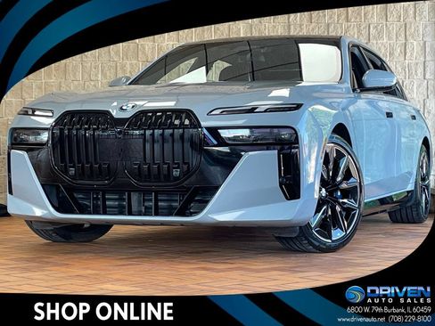 Used 2023 BMW i7 xDrive60 AWD/4WD image 1