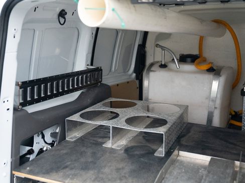 Used 2022 Ford Transit Connect XL image 19