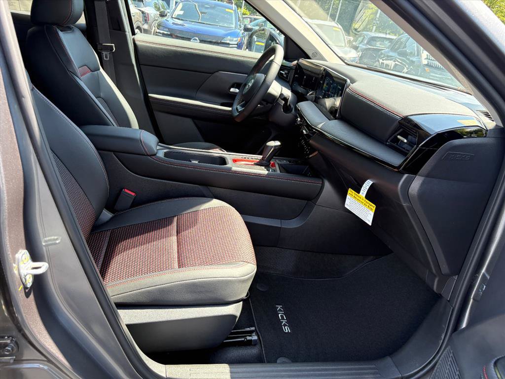 Used 2026 Nissan Kicks SR w/ Cold Weather Package AWD/4WD image 19
