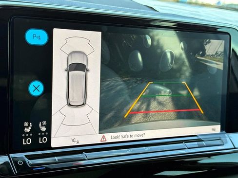 New 2024 Volkswagen Atlas SEL image 12