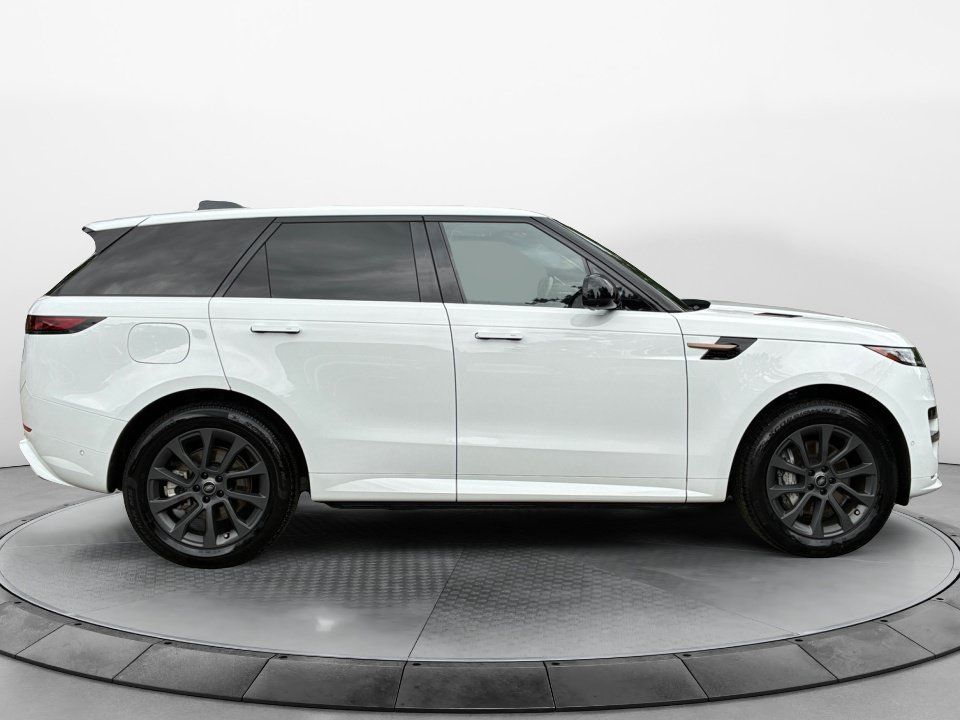 Certified 2025 Land Rover Range Rover Sport Dynamic SE AWD/4WD image 8