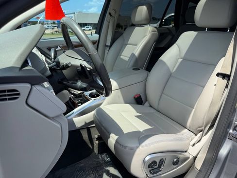 Used 2012 Mercedes-Benz R 350 4MATIC image 15