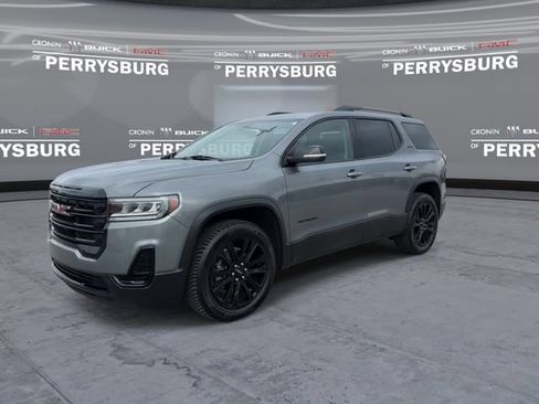 Used 2022 GMC Acadia SLE w/ Driver Convenience Package FWD image 4