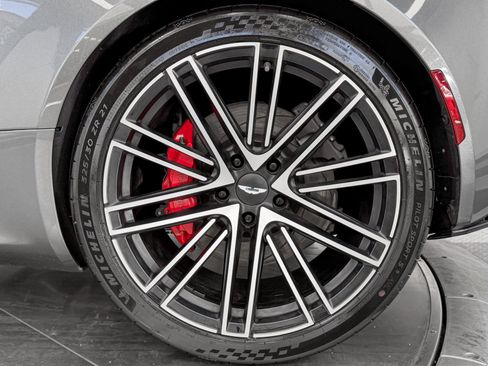 Used 2024 Aston Martin DB12 Coupe RWD image 11