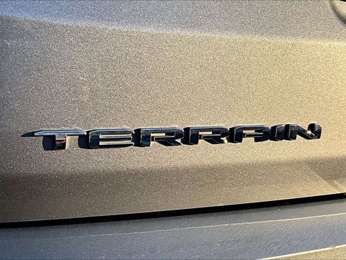 Used 2023 GMC Terrain Denali image 31