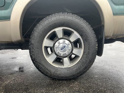 Used 2011 Ford F250 Lariat w/ Lariat Interior Pkg image 11